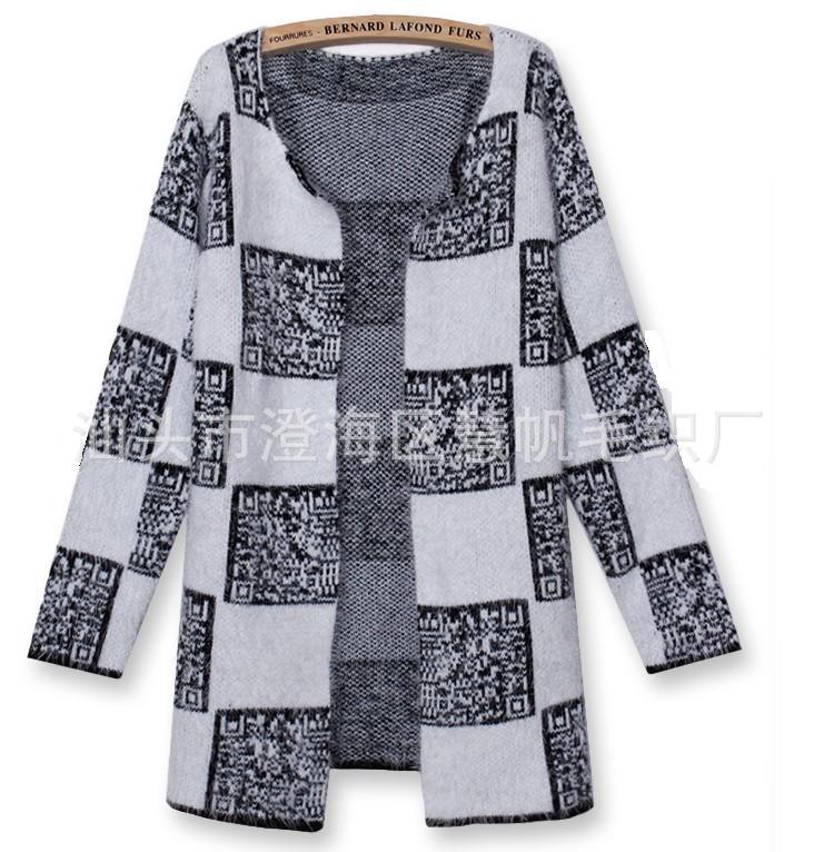 新款韩版格子马海毛二维<em>码</em>图案针织毛衣<em>开衫</em>女