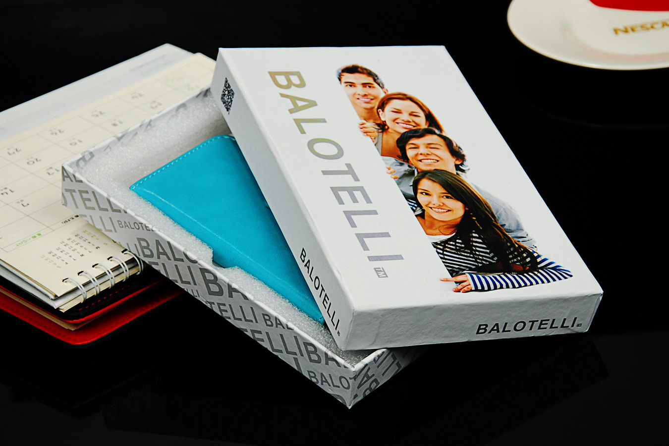 A5003磁扣支架疯马纹皮套包装