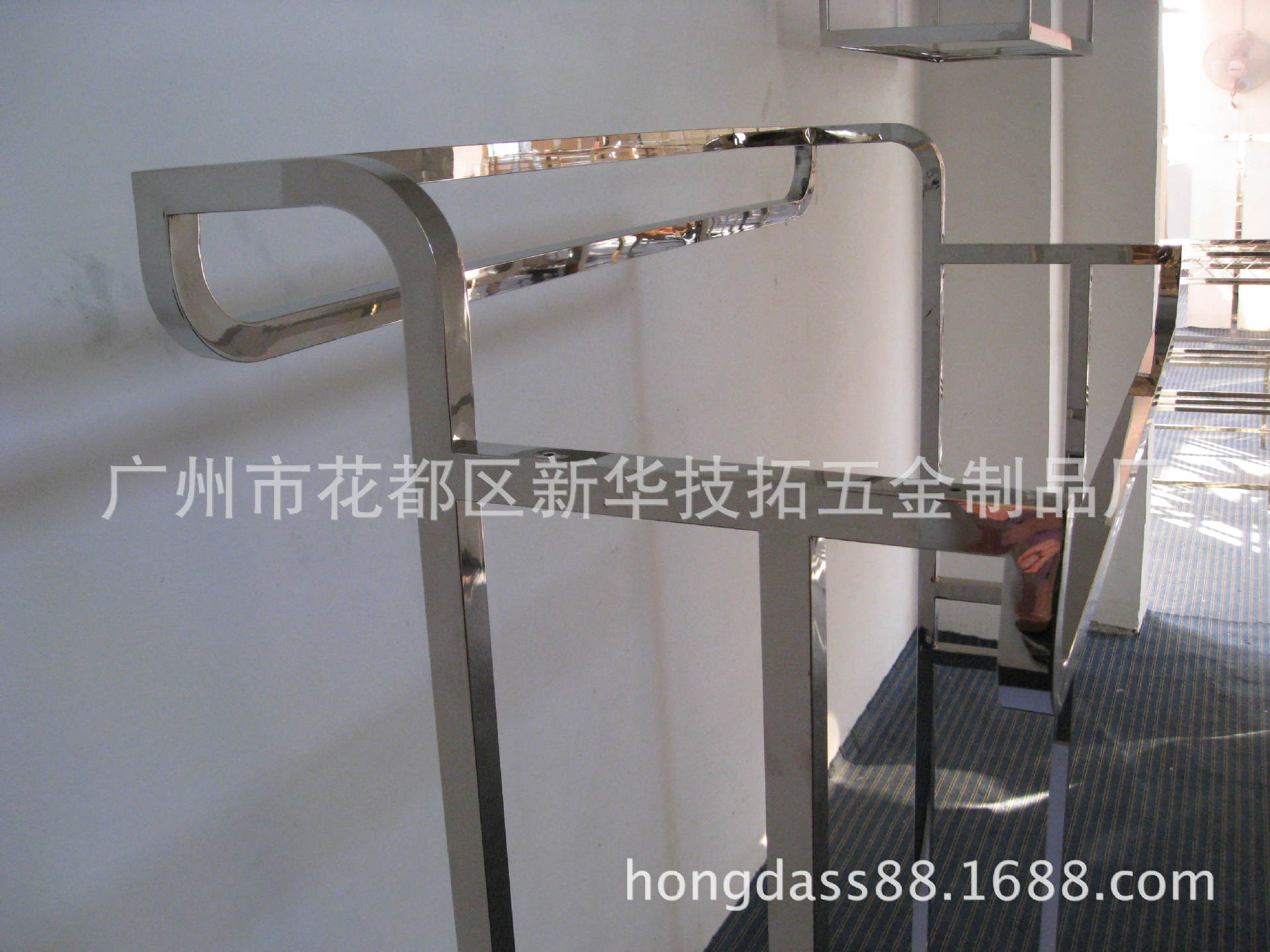 HD1298层板中岛架上部图