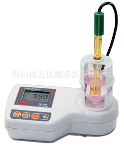 哈納HI207和HI208臺式酸度計