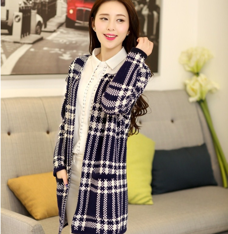2014秋冬韩版女装格子<em>提花针织</em>衫<em>中长款开衫</em>