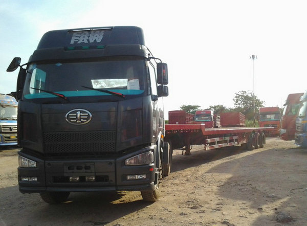 解放j6半挂牵引二手货车 2012年11月底上户,车况良好 二手货车