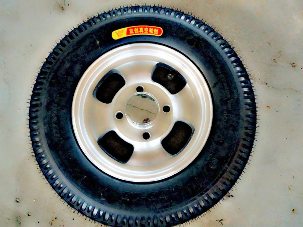 厂家热销电动车轮毂轮胎 400-10电动车配件-轮