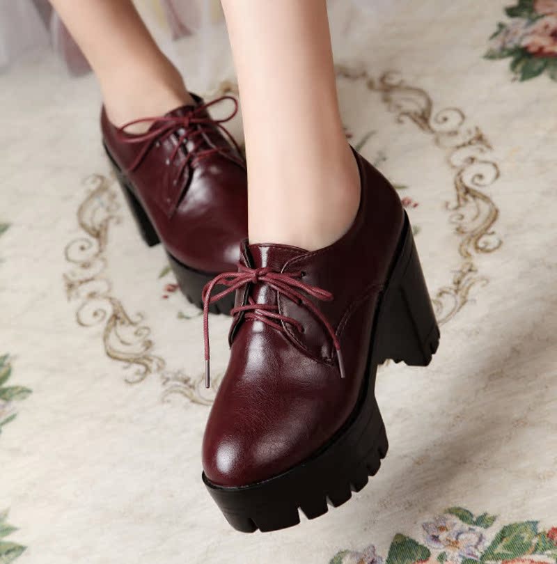 2014<em>春款女鞋</em>批发 纯色系带女士小皮鞋 厚底粗