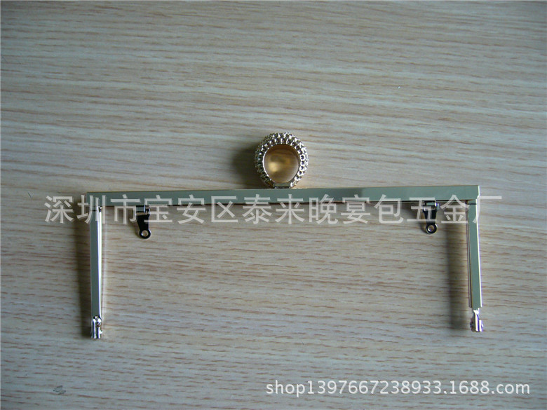 駁腳鉸