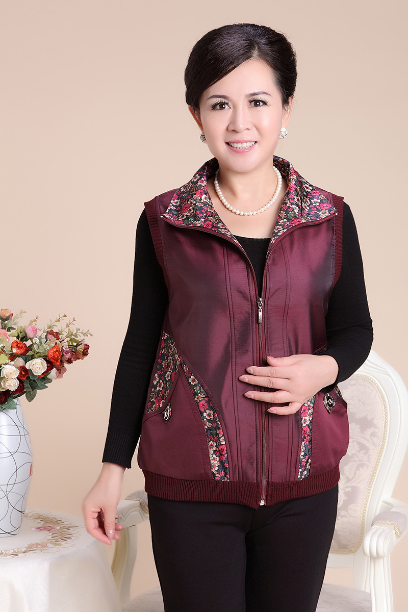 <em>中老年</em>女装<em>马甲秋装</em>背心大码中年女装外套妈妈