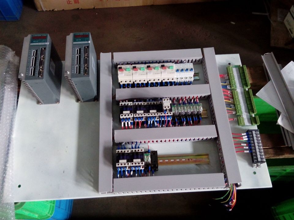 其他工控系统及装备-台湾 亿图 磨床专用数控系