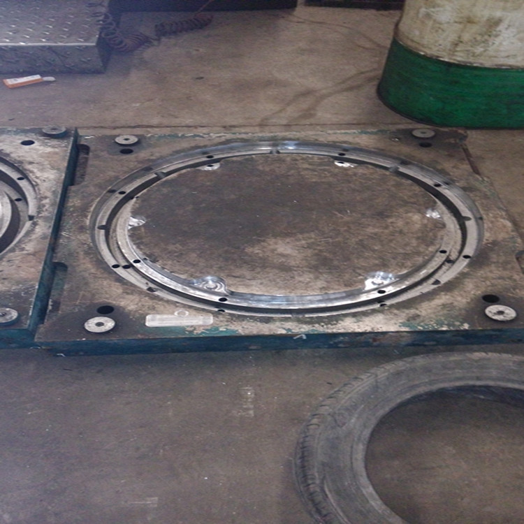 专业制作加工 玻璃钢模具 艺术井盖模具 塑料橡胶模具