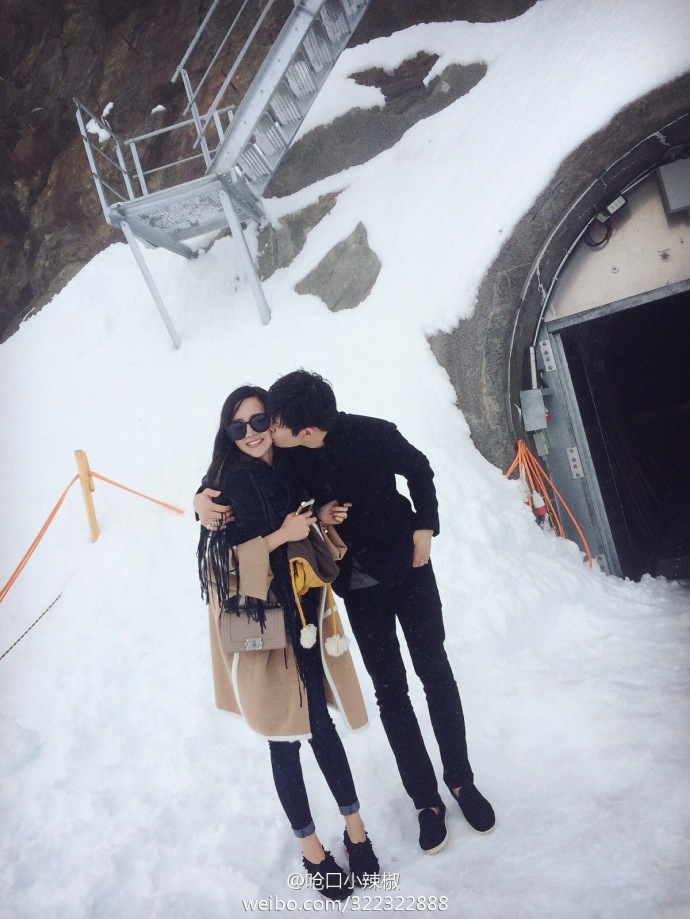 采购女式外套-大量现货 7月23日小辣椒<em>灰色</em>驼