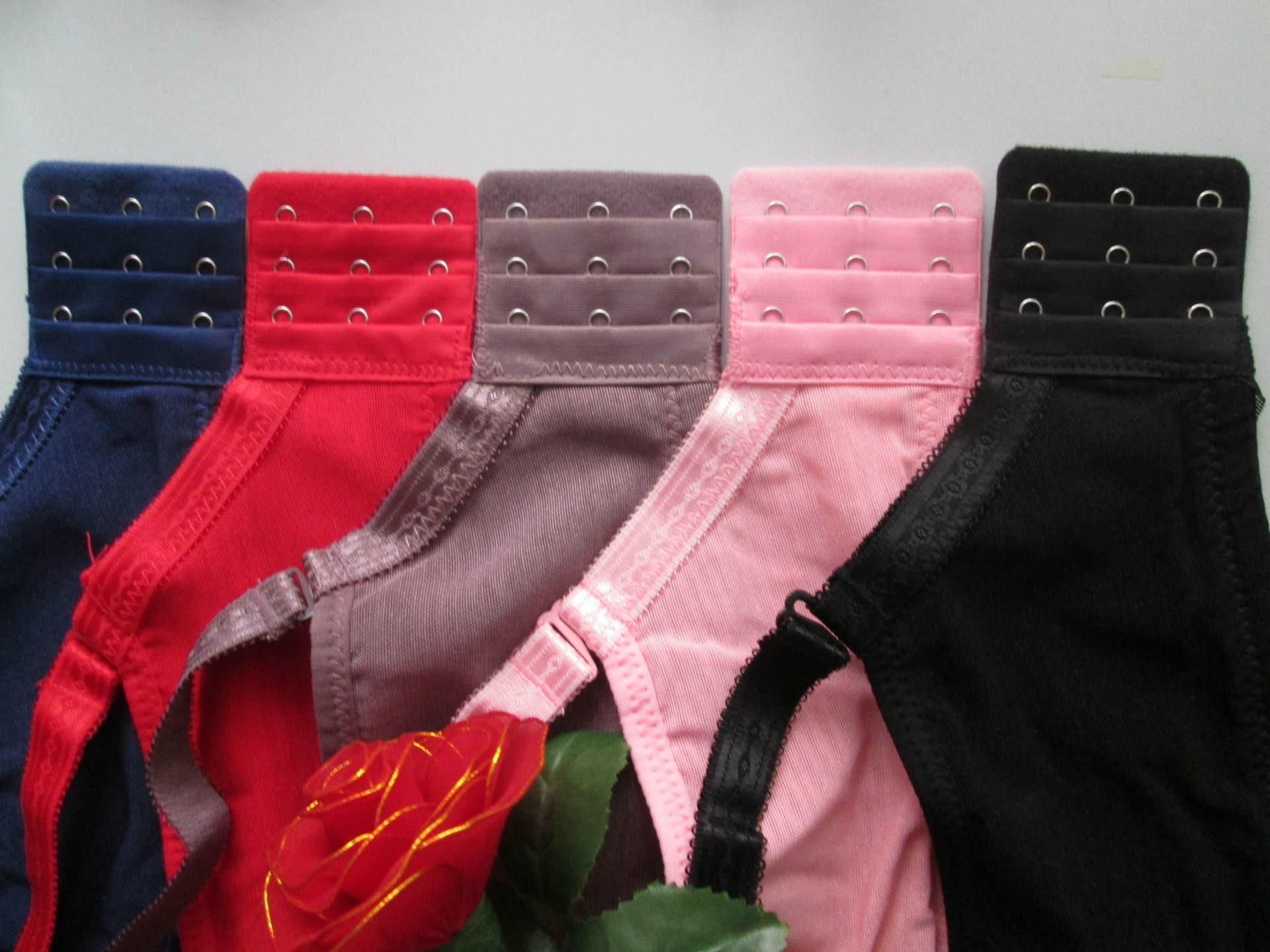 【深圳地摊内衣 <em>十元</em>店内衣配送 市场<em>文胸批发</em>