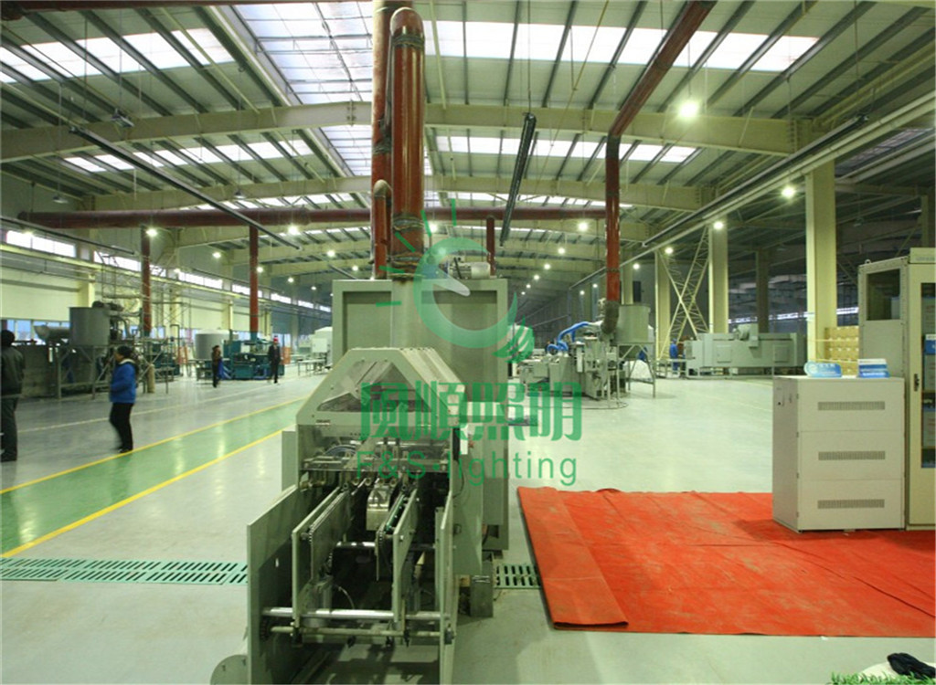 【供应160wLED工矿灯 15米厂房LED照明灯 替