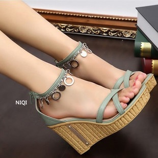 2013新款坡跟<em>凉鞋批发</em> <em>女士凉鞋</em>罗马鞋高跟夏