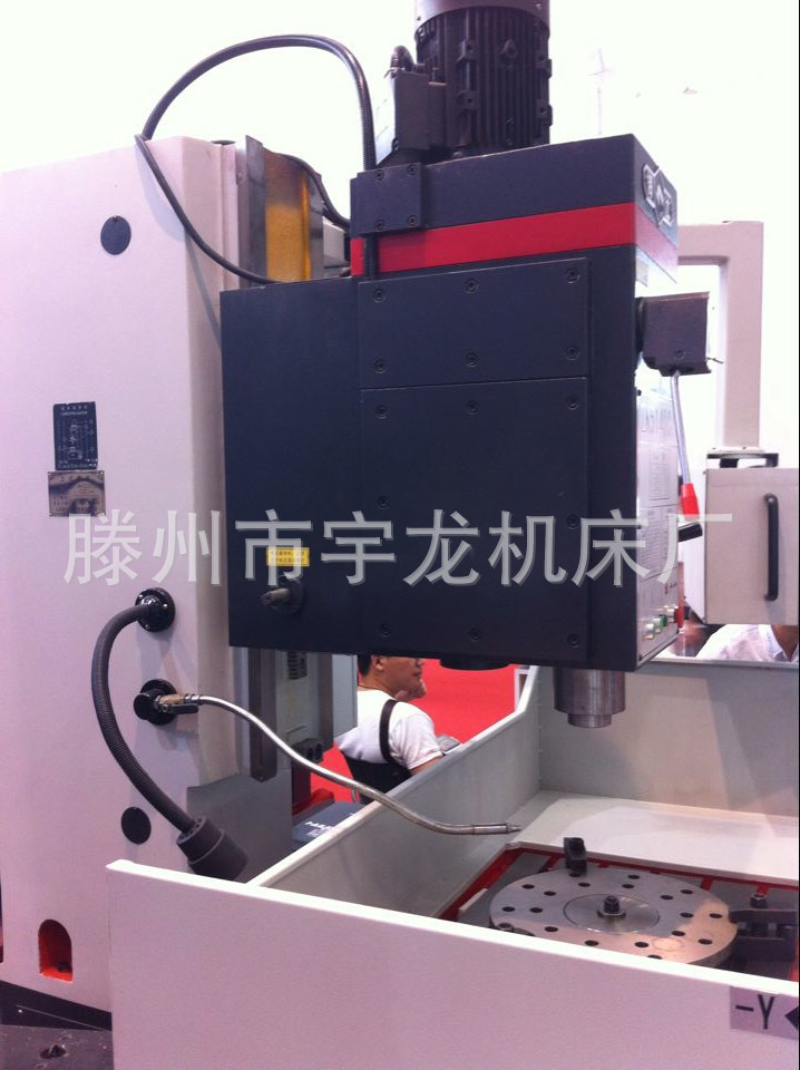 低价处理立式数控钻床ZK5140/ZK5150可钻孔攻丝的重型数控机床。