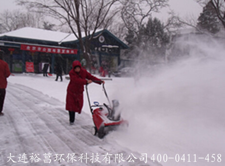 手推式扬雪机