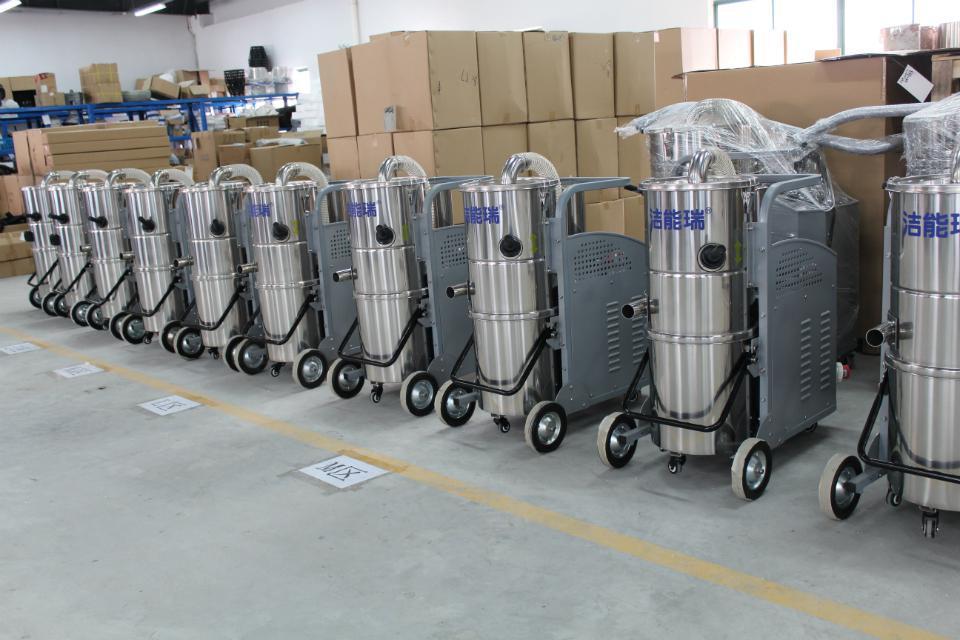 三相电工业吸尘器