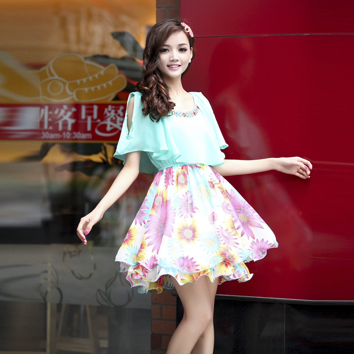 2014<em>夏季</em>新款露肩<em>蝙蝠</em>袖荷叶边裙假两件套雪