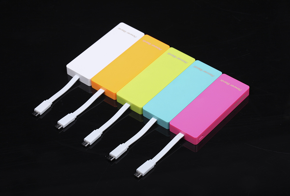 批发直销 4200毫安移动电源 时尚通用型充电宝 图片