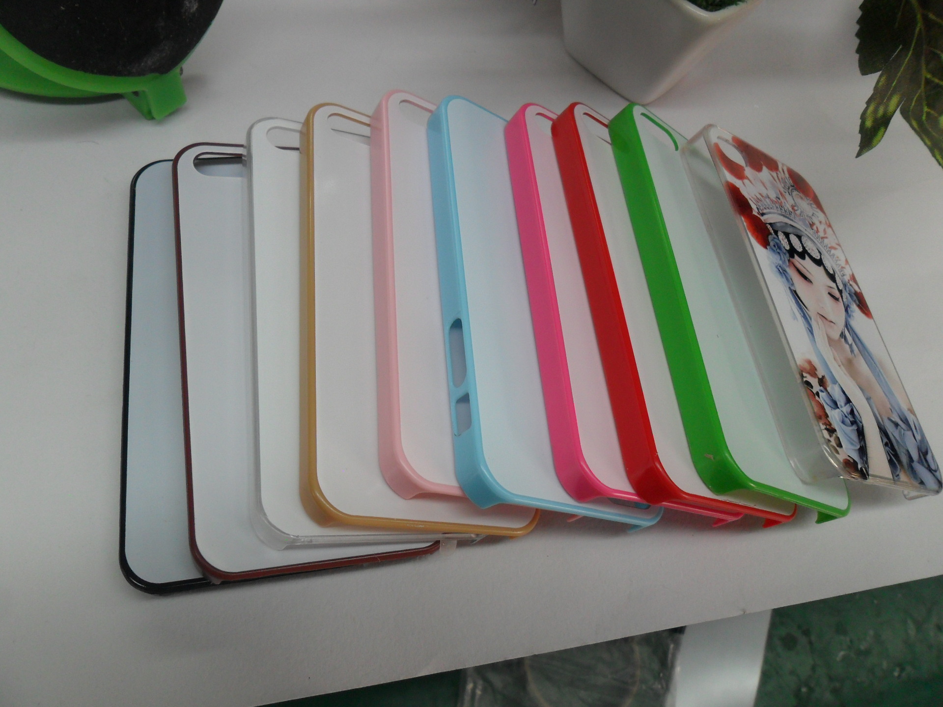 厂家批发苹果5彩边打印手机壳 涂层手机壳 彩
