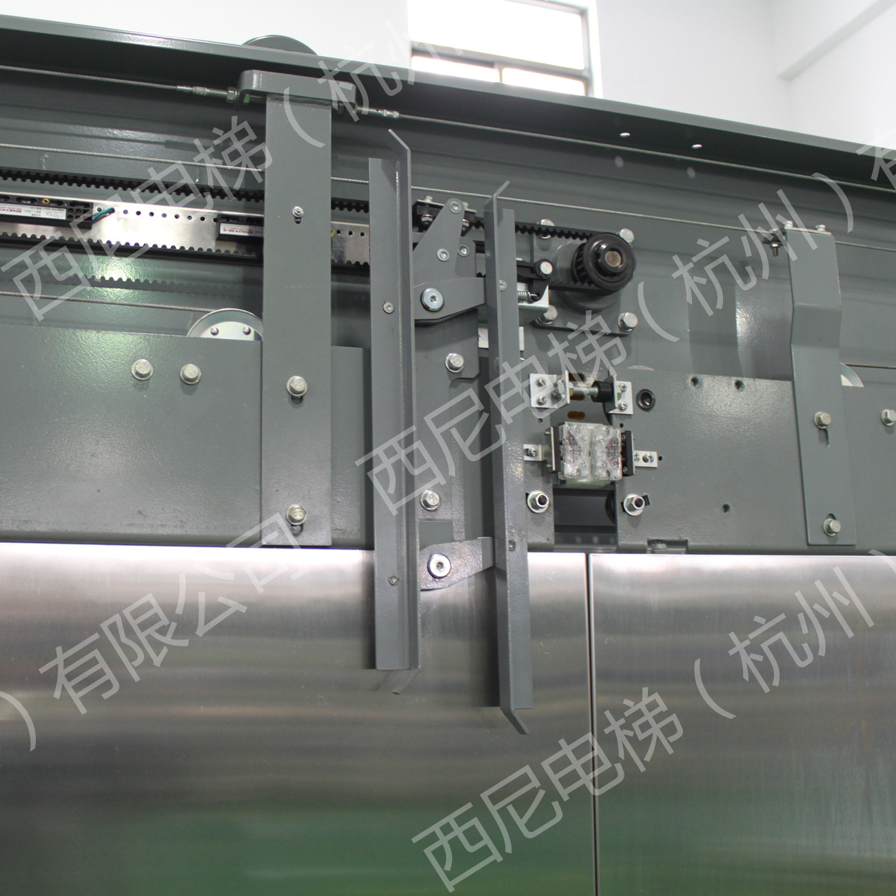 异步门刀部件 (1)