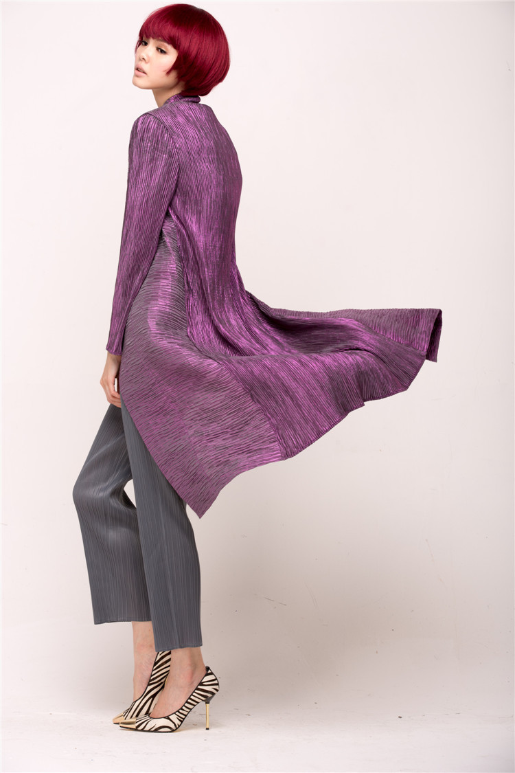 市女士风衣上衣 纯色<em>女装</em>外套 <em>上海女装工厂</em> A