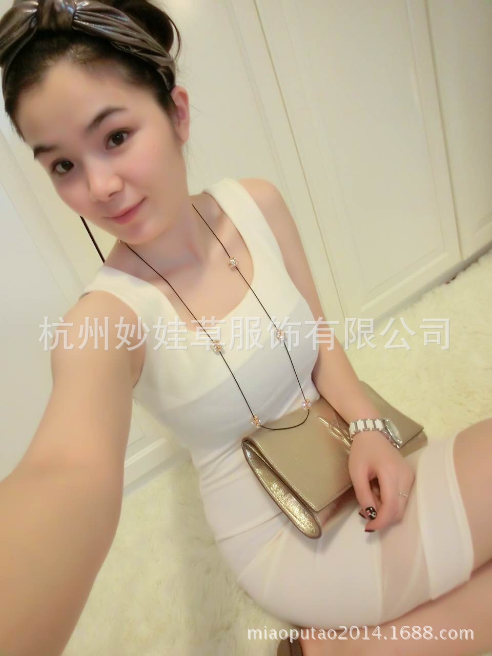 批发采购连衣裙-<em>君君女装微信</em>货源 一件代发 ju