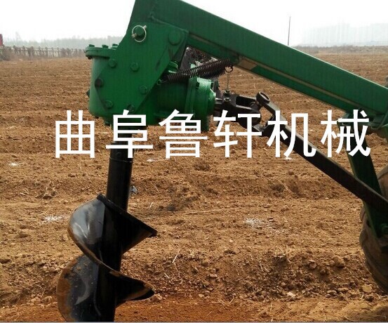 拖拉机挖坑机厂