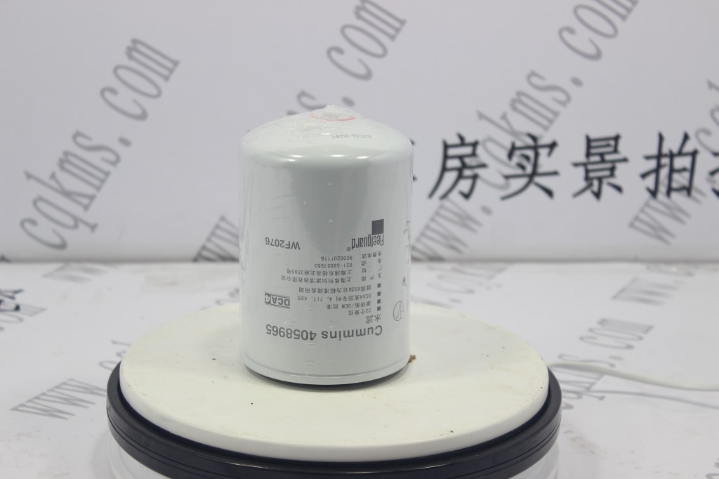 kms00097-WF2076-康明斯水滤清器-用于NT855康明斯发动机-参考规格长13.7*直径9.3CM-参考重量1.18kg-图片3