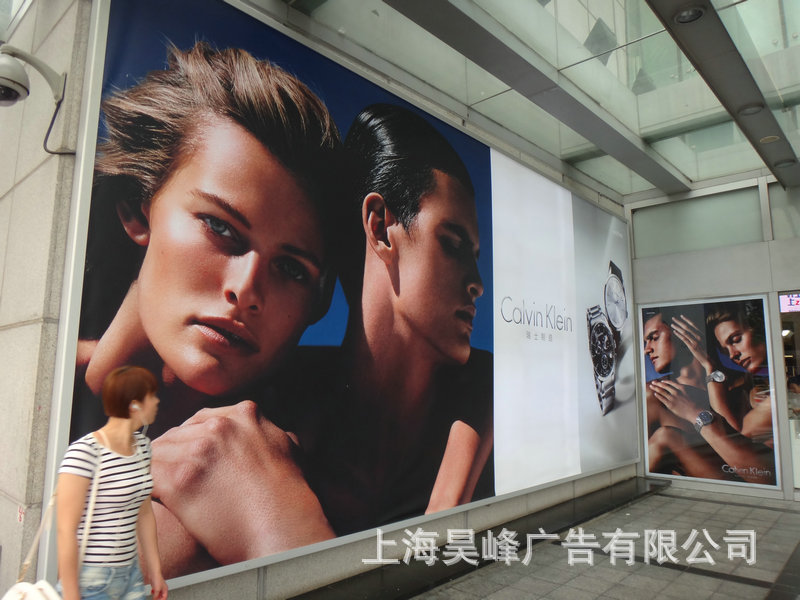 5.UV3.2米 油画布+100元每平方