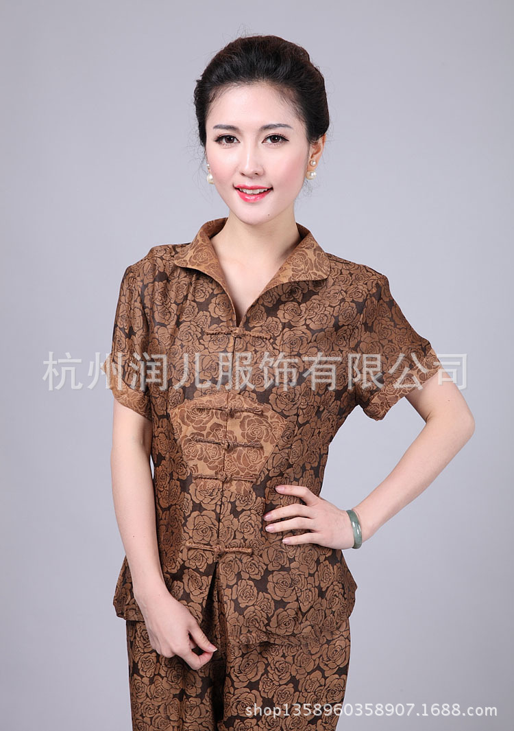批发采购中老年女装-夏季新款中式唐装拼扇女