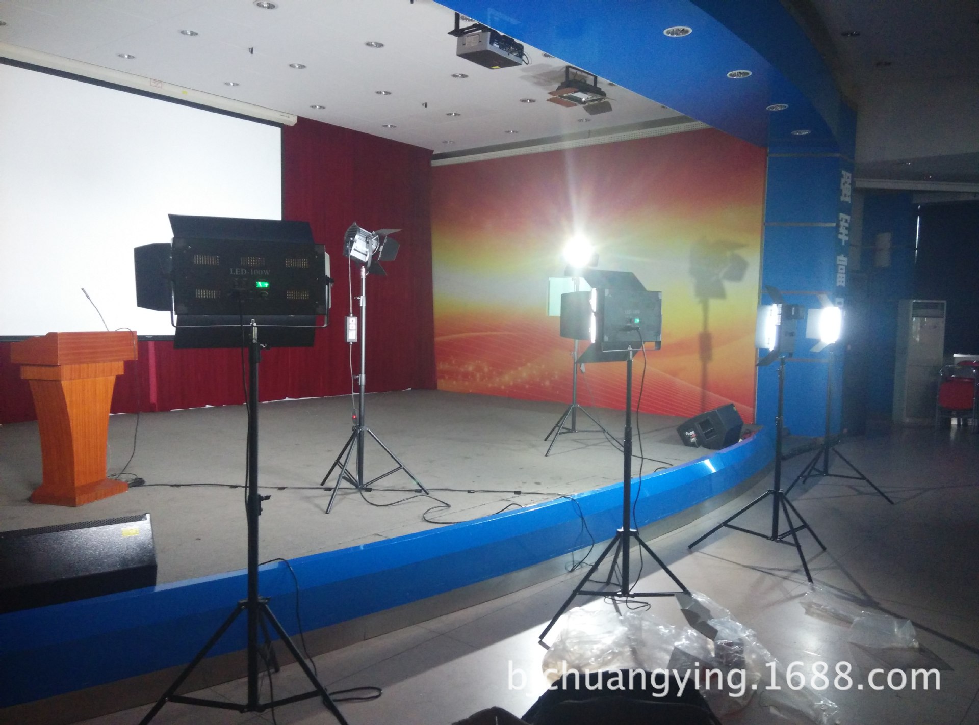 led50w演播室专用聚光灯_led影视灯光_支持dmx512