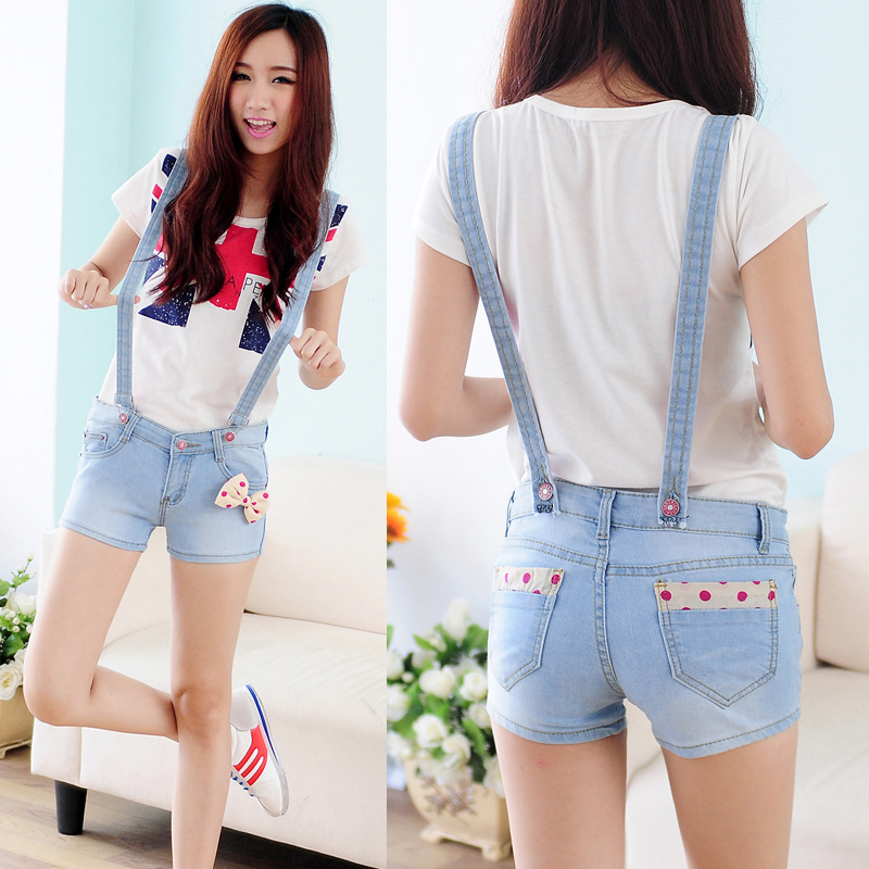 中山市沙溪镇点点时尚衣橱服装店