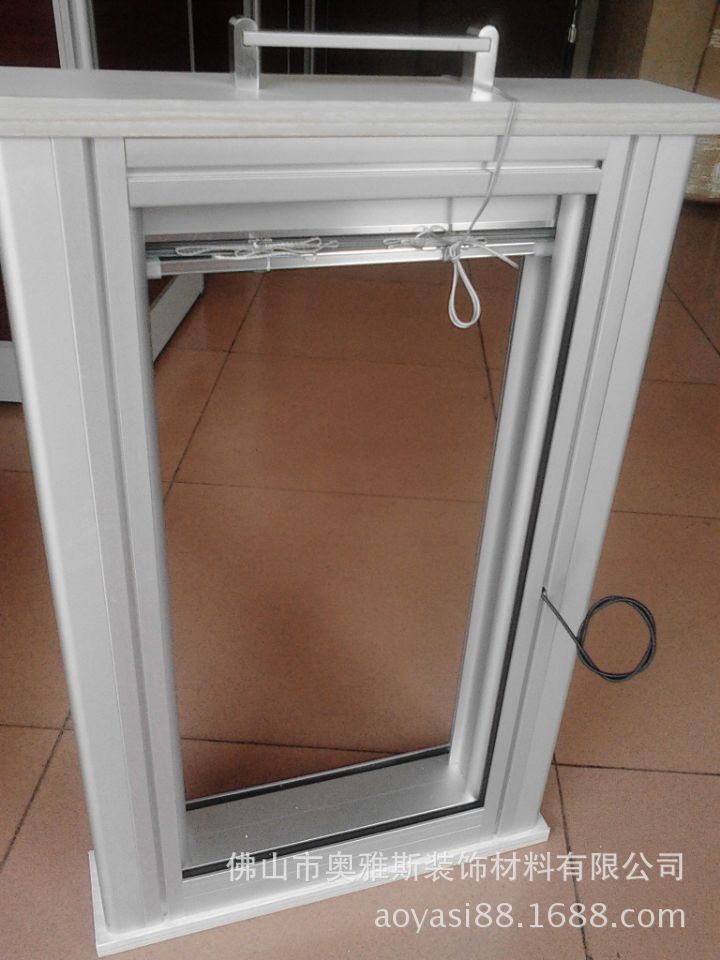 8D63AED35E64E9CF705ACC15A0BE66