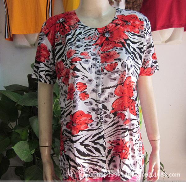 批发采购中老年女装-地摊货源 冰丝料圆领中老