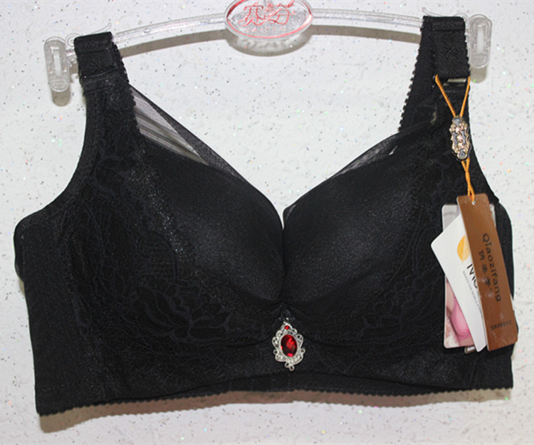 <em>俏姿芳</em>8810无钢圈聚拢调整型<em>文胸</em>加厚款柔软