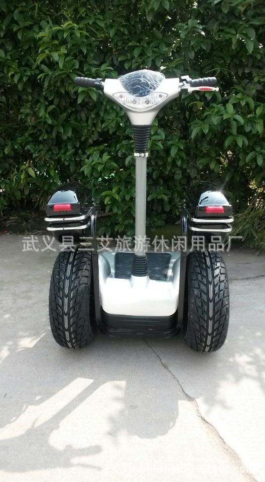 赛格威/四l轮电动车 站立车 电动四轮车/老年人四轮电动车 老年车