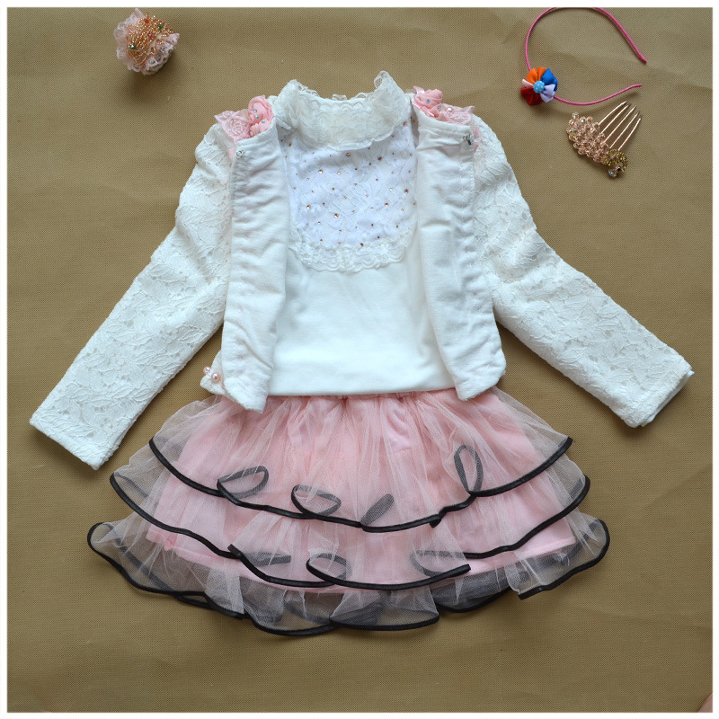 905276939_1243205243