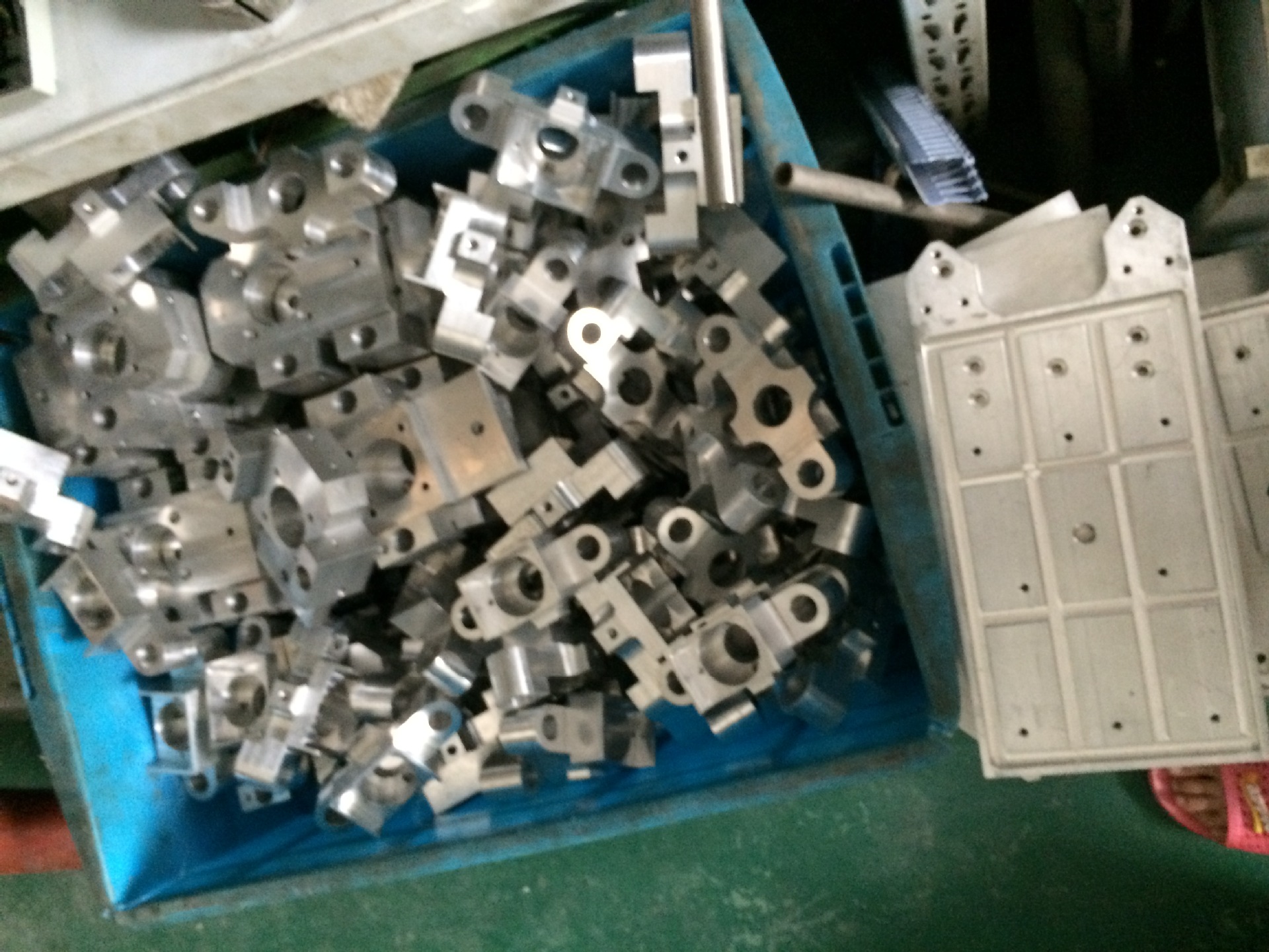 打孔机配件全套加工、输送机配件加工、各种机械配件加工