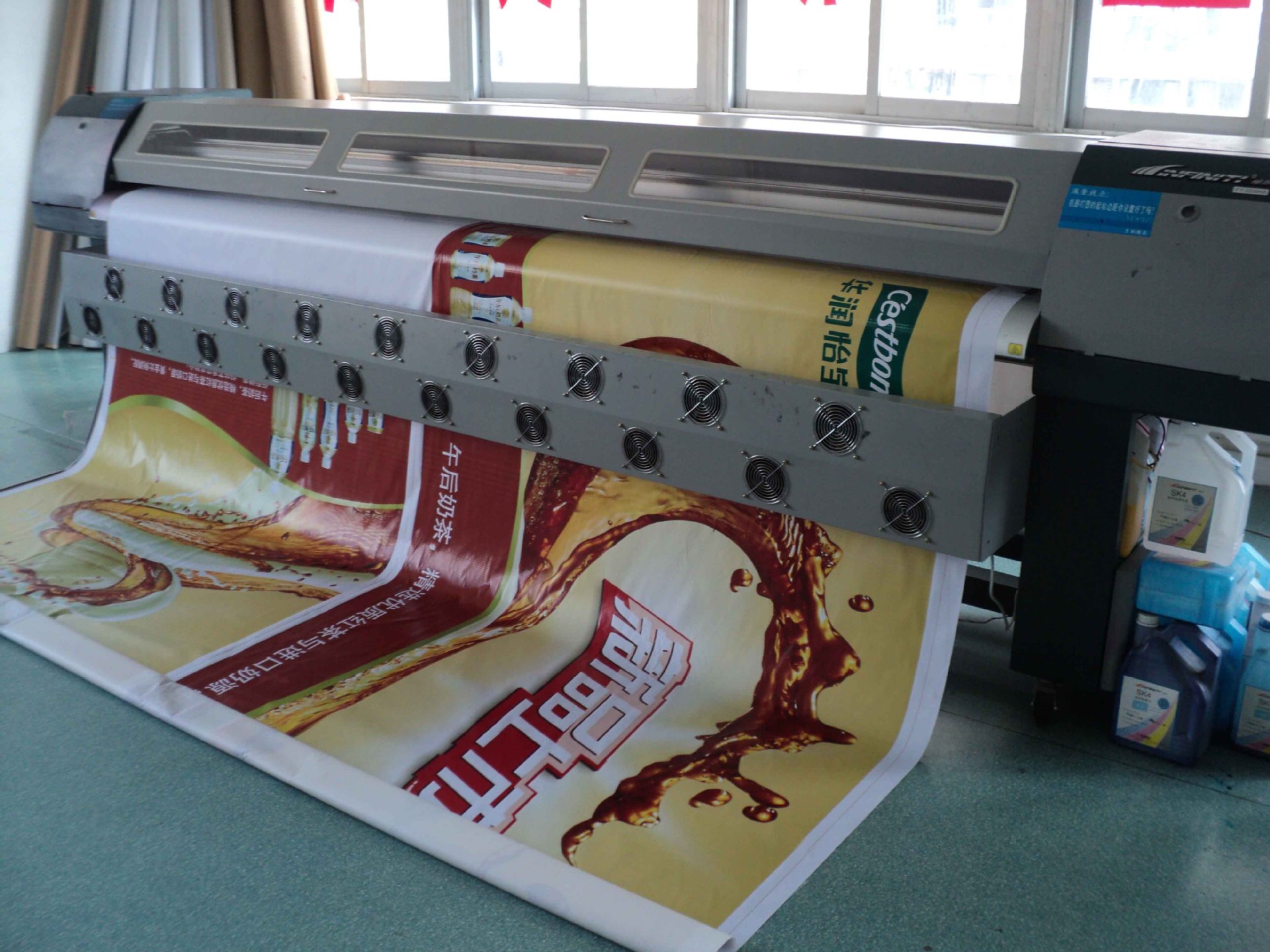 广告板-深圳喷绘工厂 背胶裱雪佛板 大型喷绘工