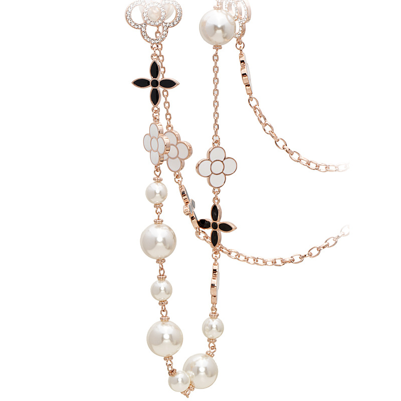 秋冬新款丽<em>银</em>饰品<em>毛衣链</em>大牌四叶草贝珠高档长