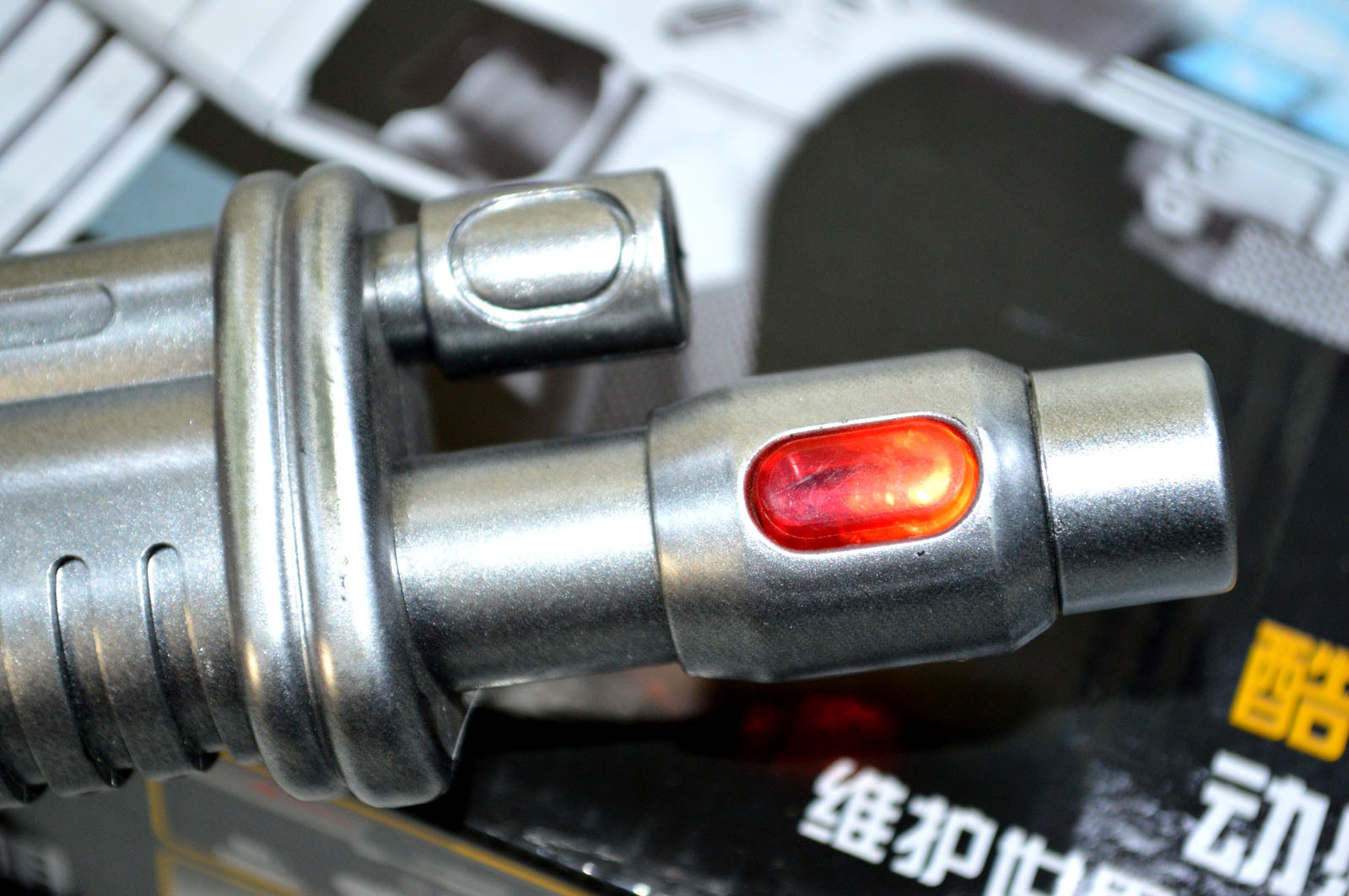 【地摊玩具步枪音乐枪 儿童电动震动激光枪塑