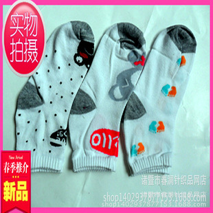 <em>运动</em>、休闲棉袜-库存供应<em>女士运动袜</em> 涤棉网眼