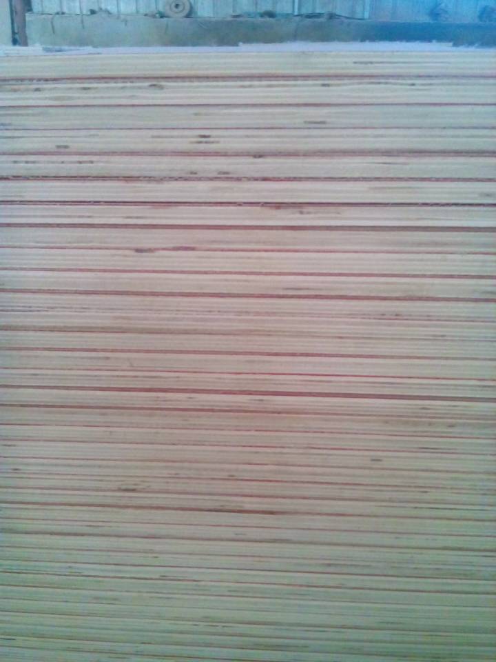模板-大量收购工地上废旧木方,模板,价格高,上