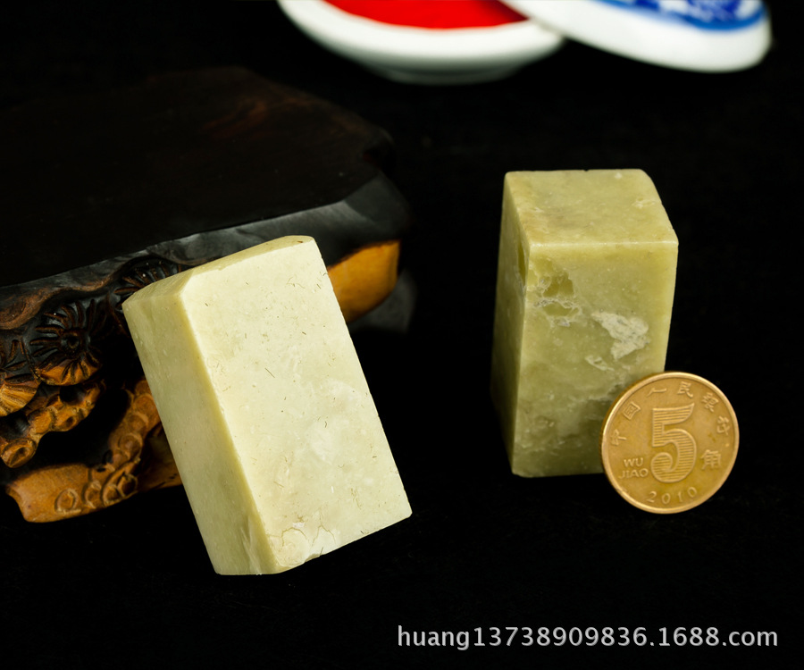 热销供应 篆刻印章石头 青田 练习章 印石章料 学生印2*4