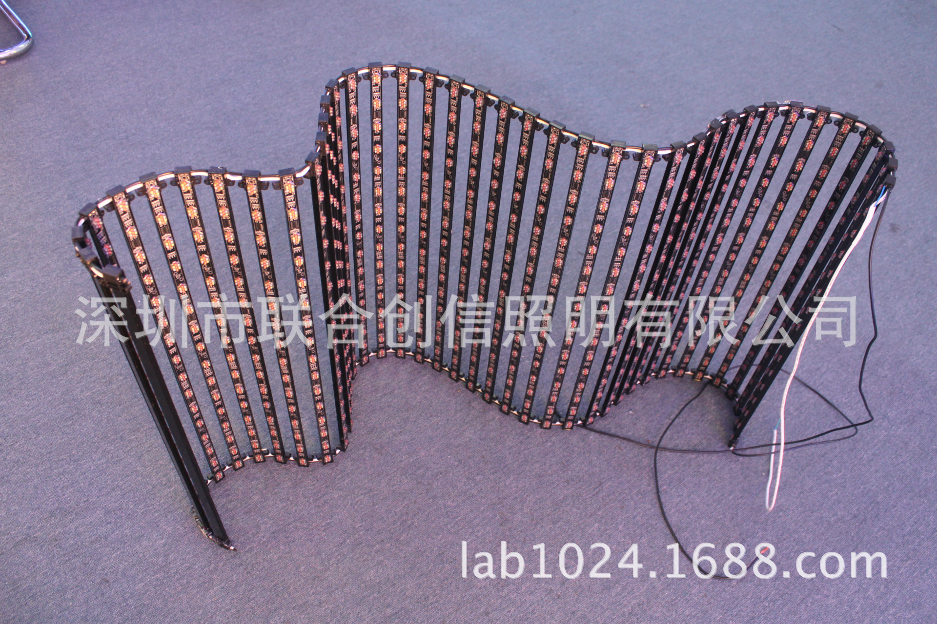 p37.5直插卷帘屏