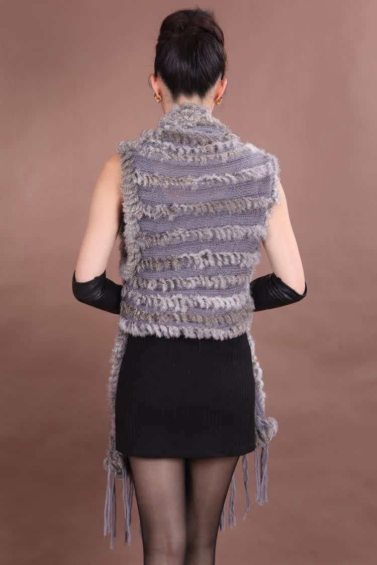 批发采购<em>皮草</em>-兔毛编织<em>流苏</em>披肩口袋针织<em>马甲</em>