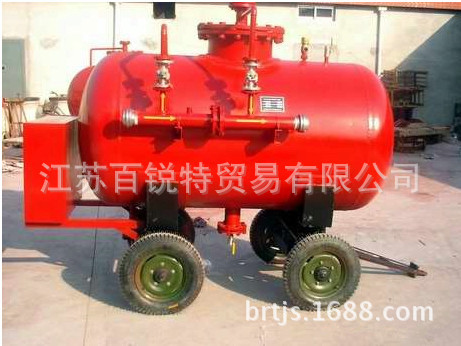 PHYM移动式压力式泡沫混合比例装置_副本