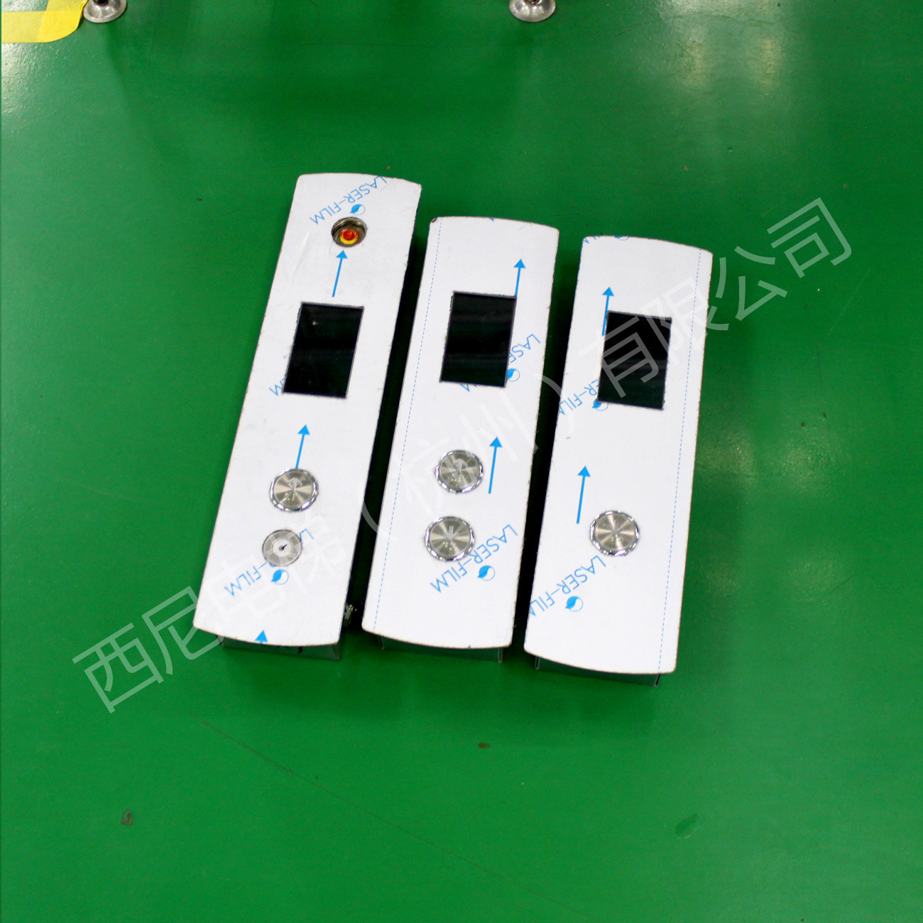 自制液晶外挂单梯（整套含板子，消防，锁梯一套） (1)