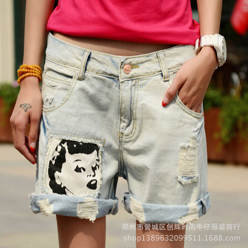 新款<em>高腰破洞牛仔短裤</em>女夏韩版宽松显瘦浅蓝色