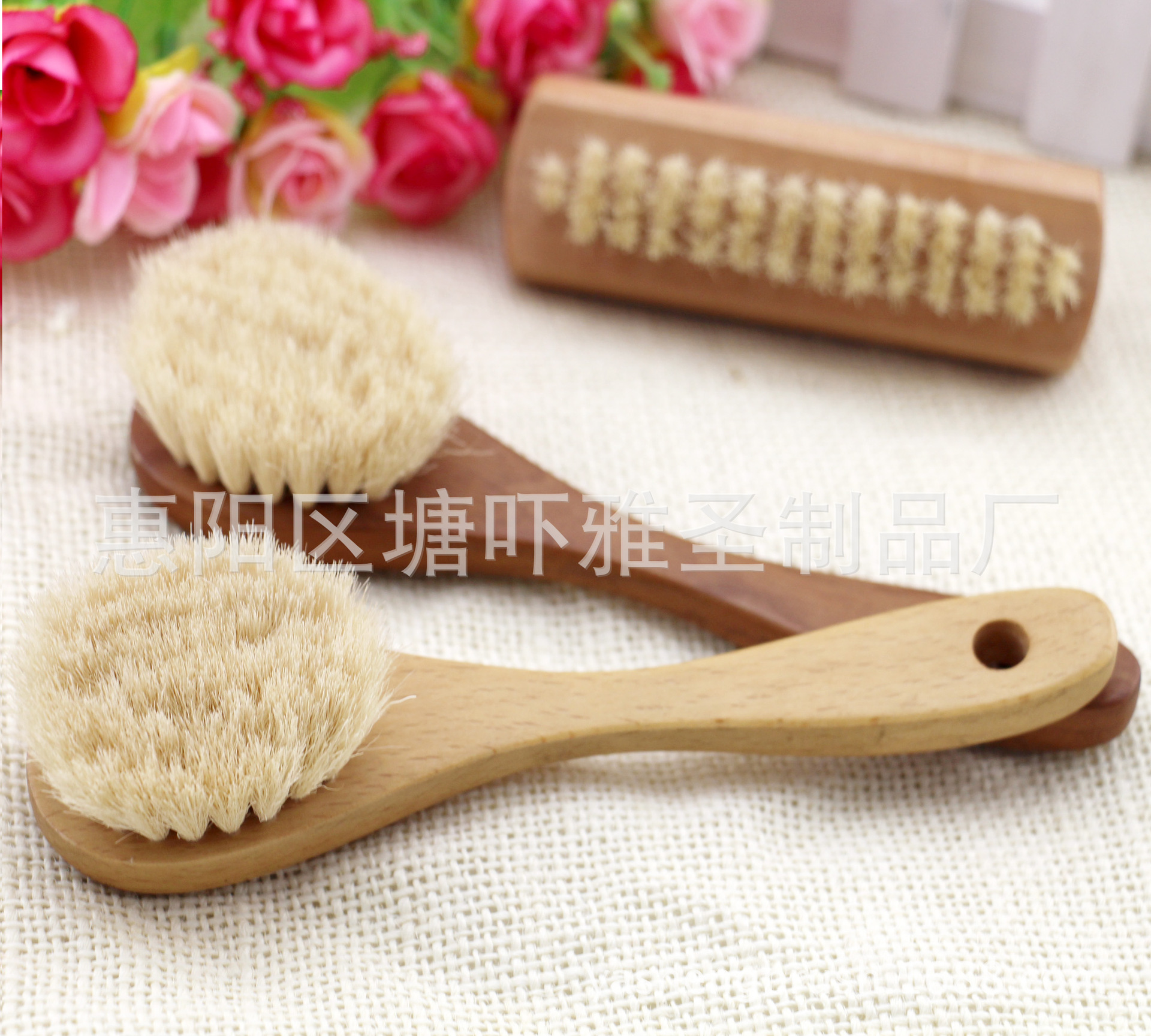 羊毛刷-求购羊毛或猪鬃毛婴儿梳 刷 羊毛刷--阿