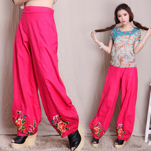 <em>女裤</em>_<em>款式</em>:灯笼裤_<em>流行</em>元素/工艺:刺绣/绣花_女